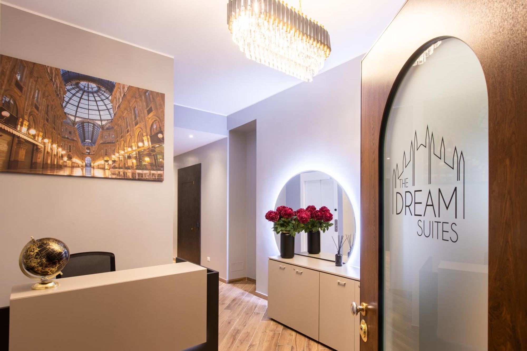 The Dream Suites Milan Bagian luar foto